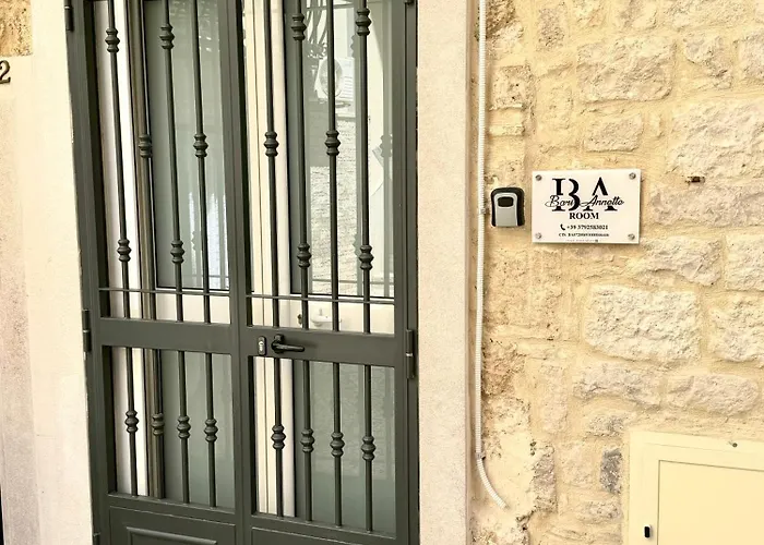Bari Annette Room